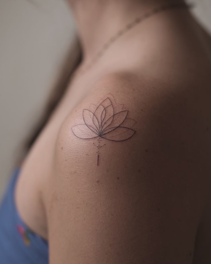 Fine line tattoo - elegantni crteži